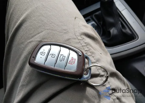 2017 Hyundai Elantra Se z USA, uszkodzony, nr VIN 5NPD84LF0HH049411